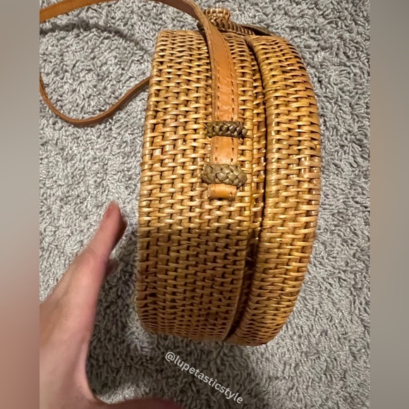 Circle Round Rattan Wicker Purse Woven Brown - Picture 7 of 8